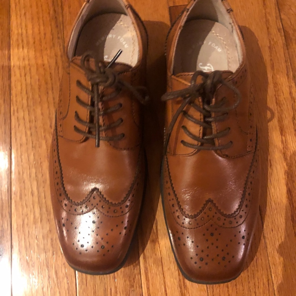 Florsheim boys shoes